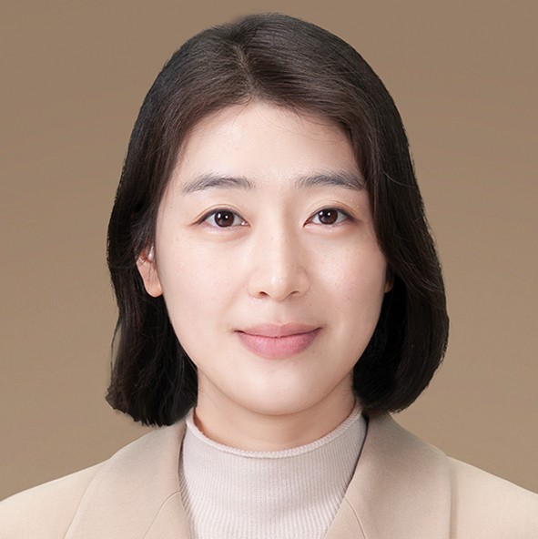  Heejin Ahn